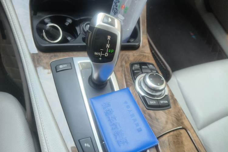 Used BMW 5 Series 2011 528Li Leading Model Gear Lever