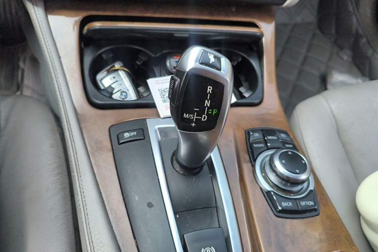 Used BMW 5 Series 2011 528Li Leading Model Gear Lever