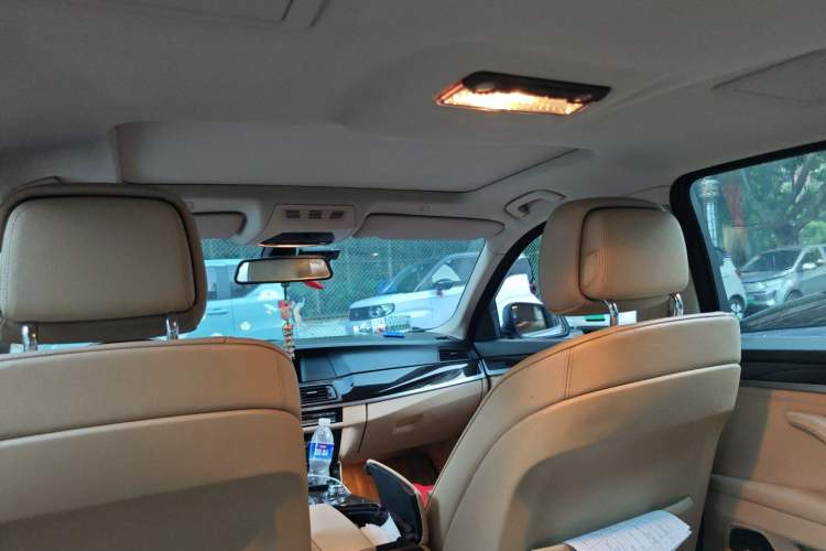 Used BMW 5 Series 2011 523Li Leading Model Headliner