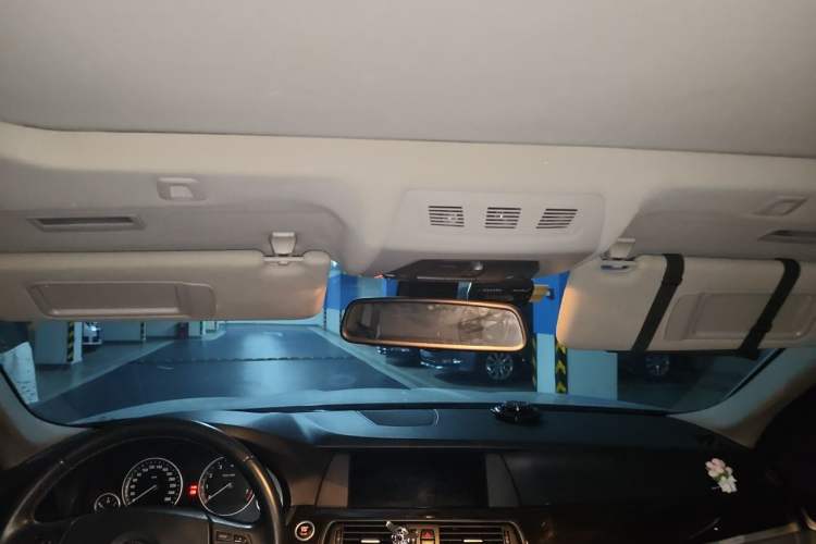 Used BMW 5 Series 2011 523Li Leading Model Headliner
