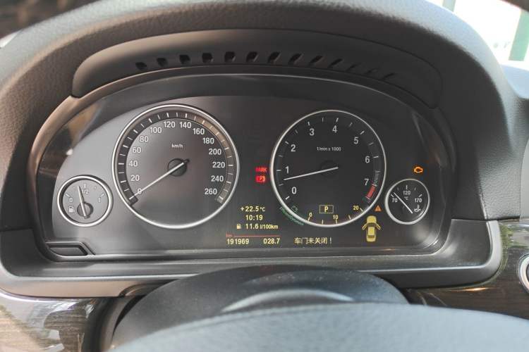 Used BMW 5 Series 2011 535Li Luxury Model Instrument Cluster