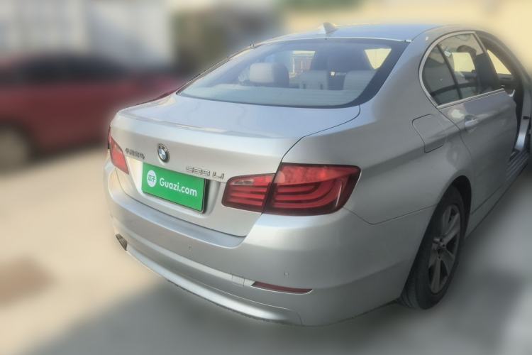 Used BMW 5 Series 2011 528Li Leading Model Rear Right 45 Deg
