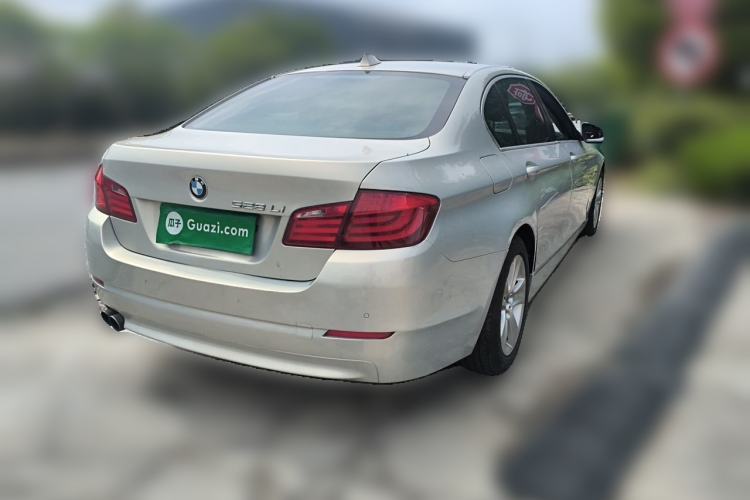 Used BMW 5 Series 2011 528Li Leading Model Rear Right 45 Deg