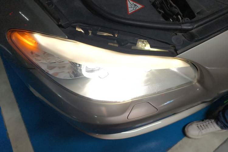 Used BMW 5 Series 2011 523Li Leading Model Right Front Headlight
