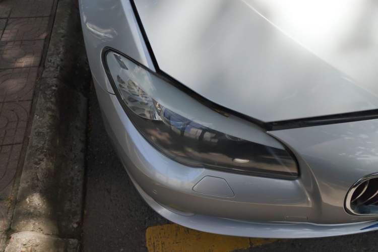 Used BMW 5 Series 2011 535Li Luxury Model Right Front Headlight