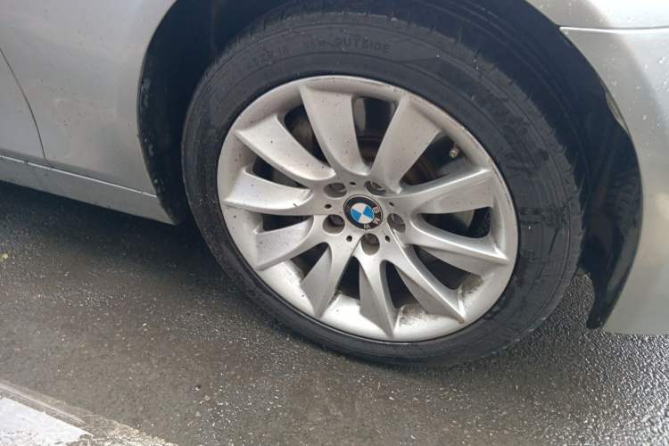 Used BMW 5 Series 2011 535i Sport Edition Right Front Wheel Hub