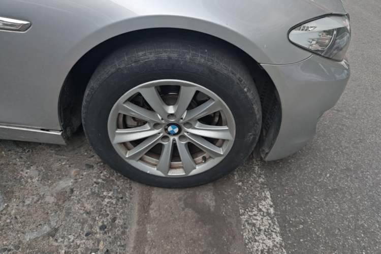 Used BMW 5 Series 2011 523Li Leading Model Right Front Wheel Hub