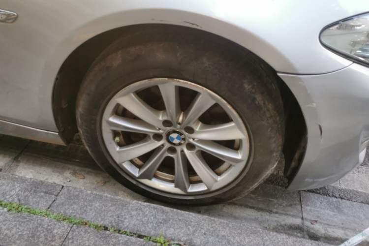 Used BMW 5 Series 2011 523Li Leading Model Right Front Wheel Hub