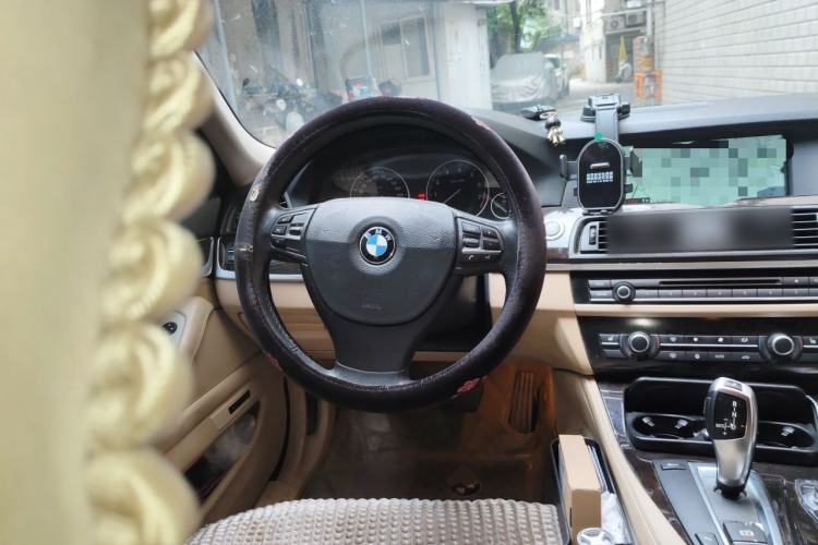 Used BMW 5 Series 2011 523Li Luxury Model Steering Wheel