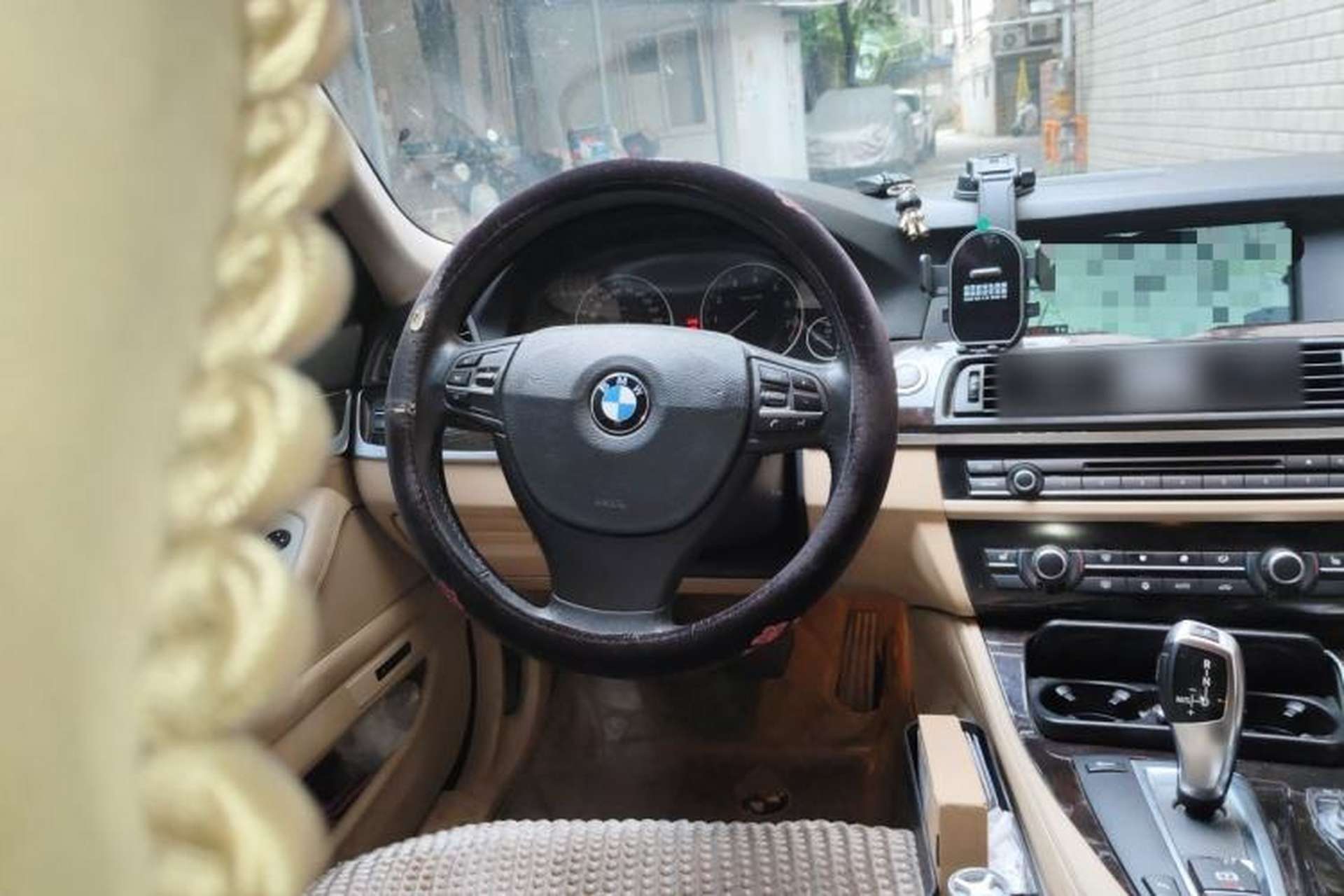 Used BMW 5 Series 2011 523Li Luxury Model Steering Wheel
