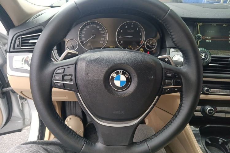 Used BMW 5 Series 2011 535i Sport Edition Steering Wheel