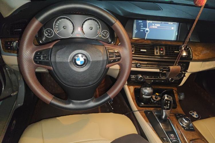 Used BMW 5 Series 2011 528Li Leading Model Steering Wheel