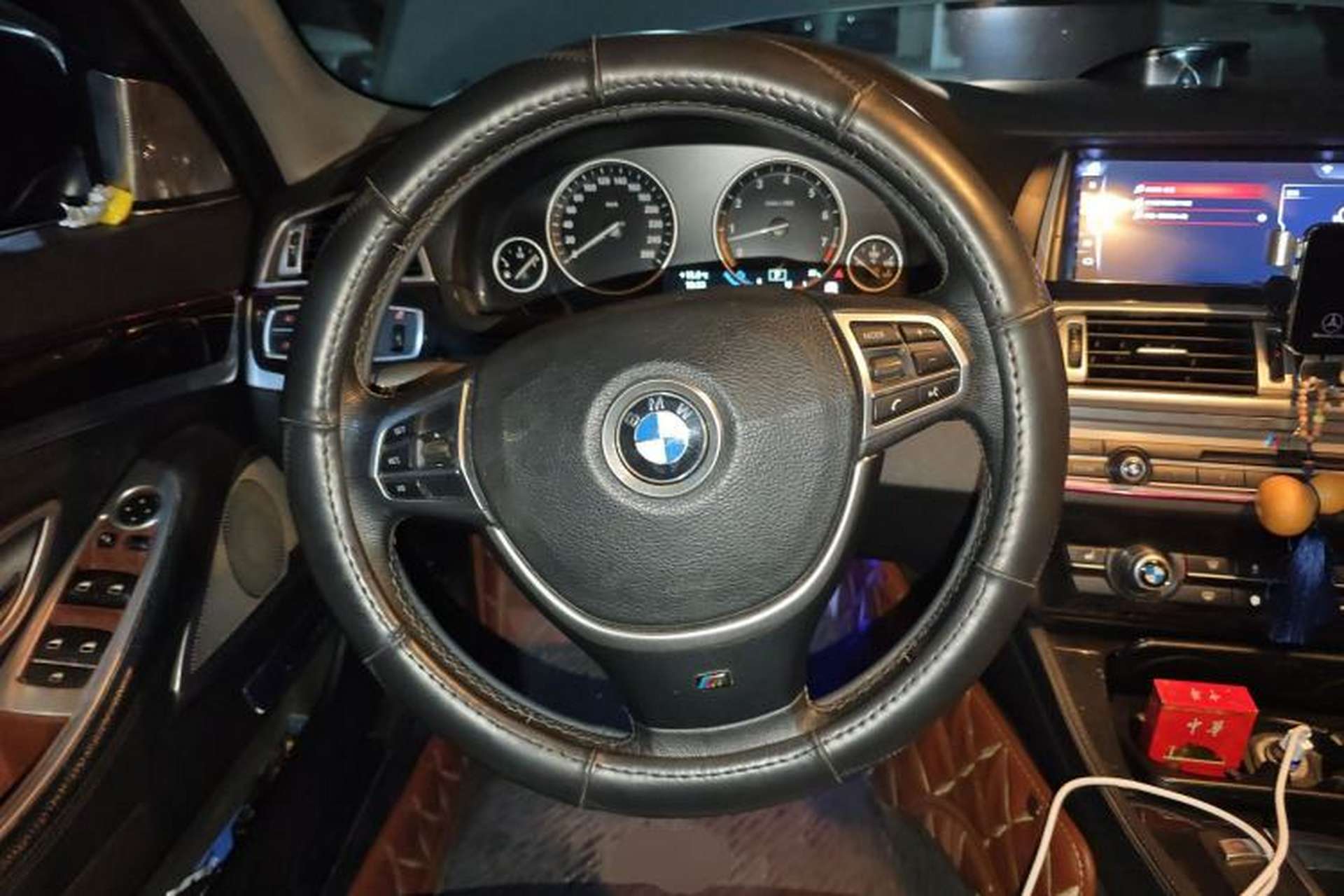 Used BMW 5 Series 2011 523Li Leading Model Steering Wheel