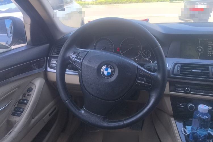 Used BMW 5 Series 2011 523Li Leading Model Steering Wheel