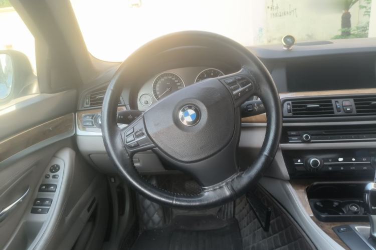 Used BMW 5 Series 2011 528Li Leading Model Steering Wheel