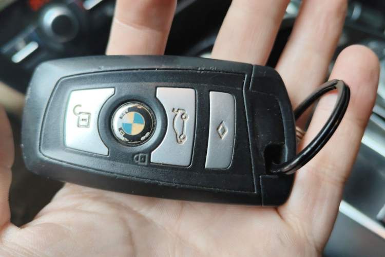 Used BMW 5 Series 2011 523Li Luxury Model Vehicle Key