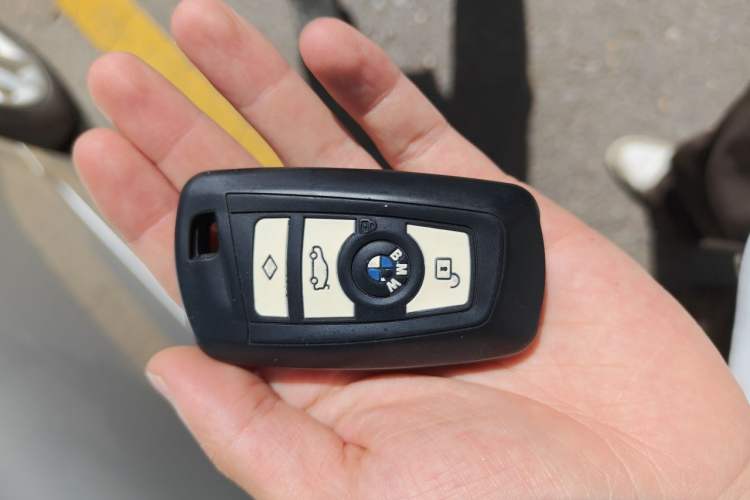 Used BMW 5 Series 2011 535Li Luxury Model Vehicle Key