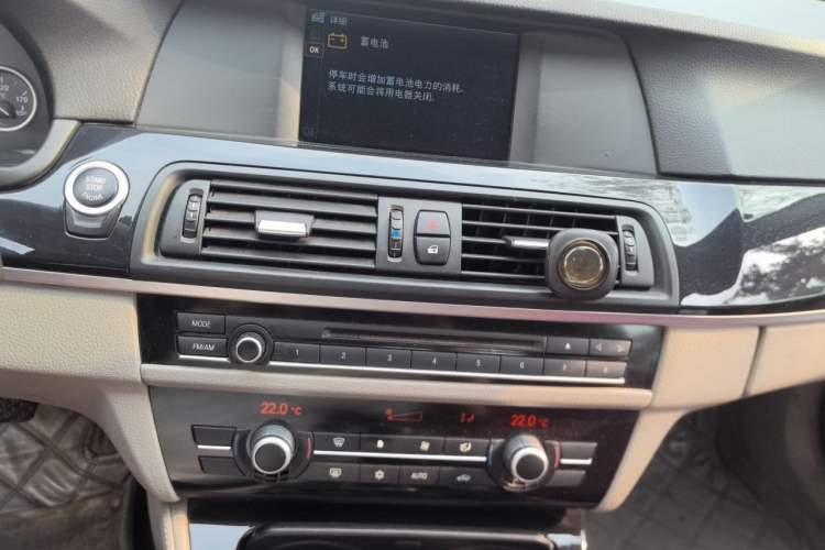 Used BMW 5 Series 2011 520Li Elegant Model Audio And AC Panel