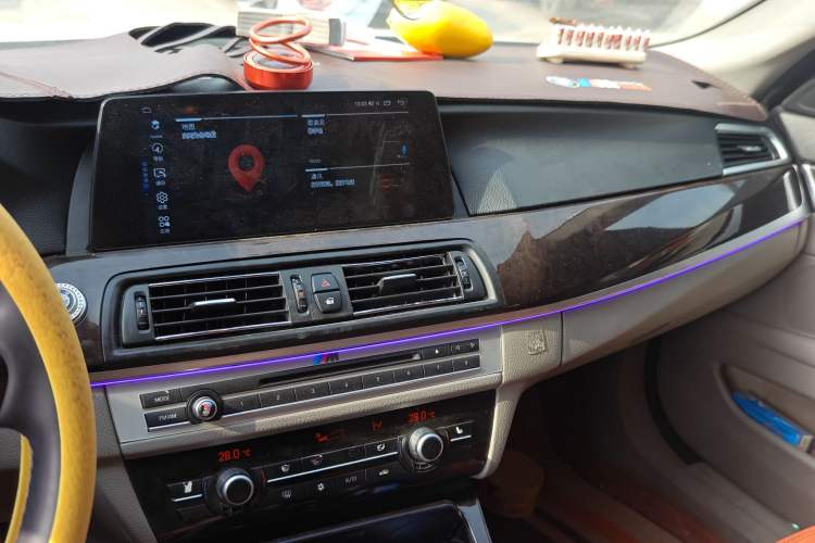 Used BMW 5 Series 2011 523Li Leading Model Audio And AC Panel