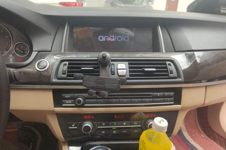 Used BMW 5 Series 2011 523Li Luxury Model Audio And AC Panel