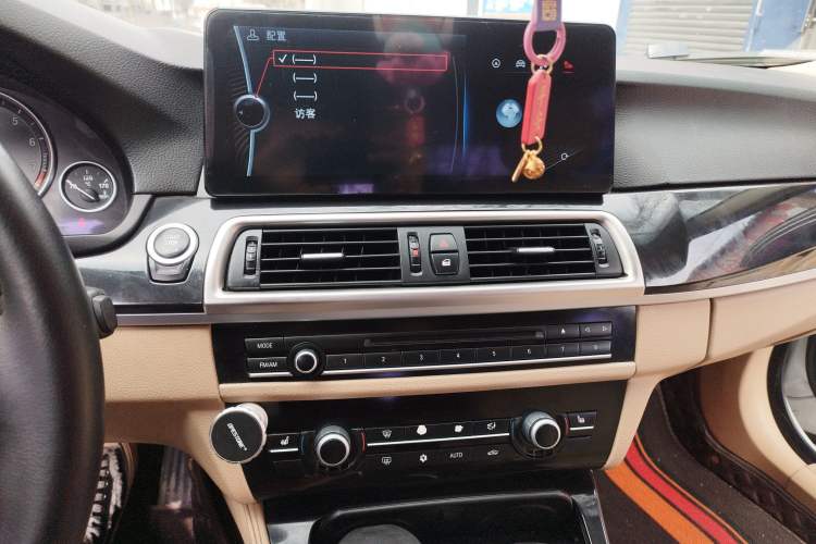 Used BMW 5 Series 2011 523Li Leading Model Audio And AC Panel