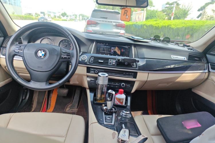 Used BMW 5 Series 2011 520Li Elegant Model Center Console