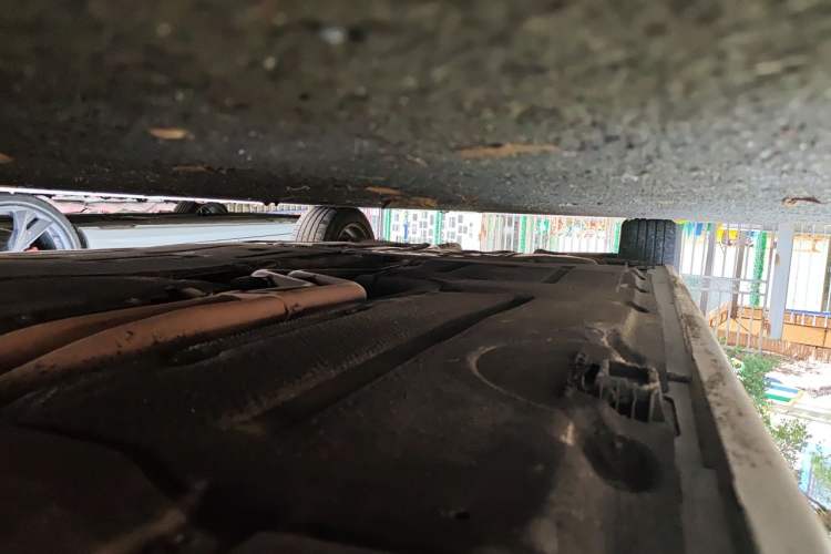 Used BMW 5 Series 2011 520Li Elegant Model Chassis Front Right