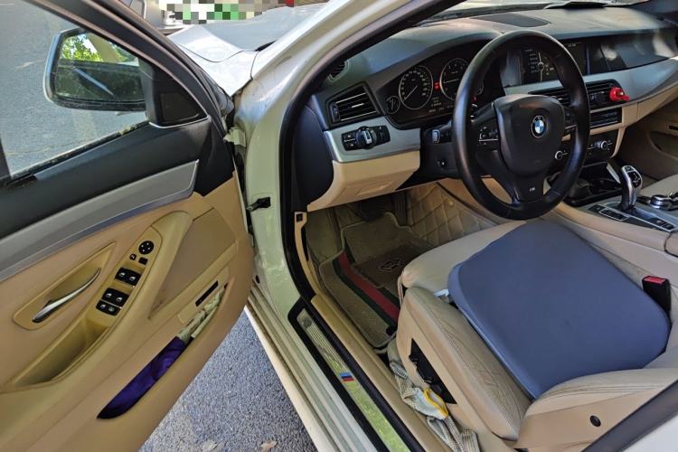 Used BMW 5 Series 2011 535i Sport Edition Driver Seat