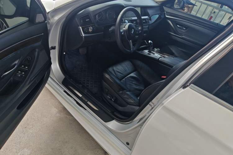 Used BMW 5 Series 2011 523Li Luxury Model Driver Seat