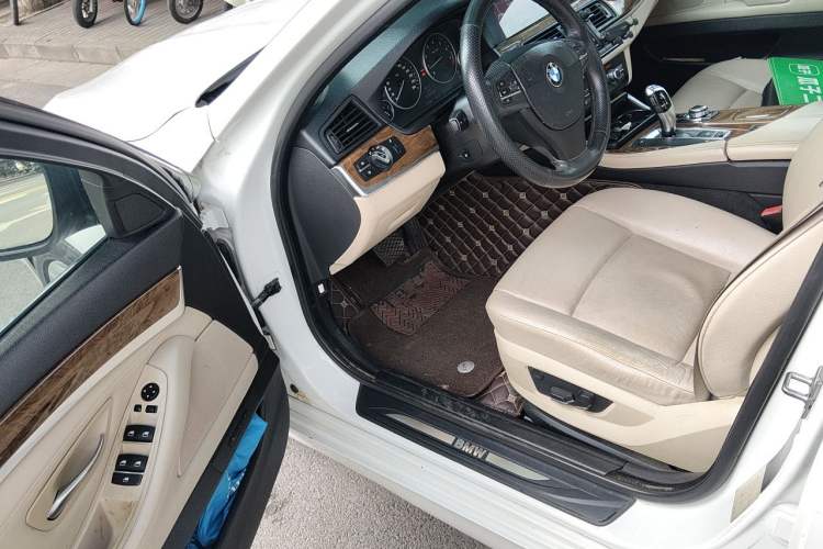 Used BMW 5 Series 2011 528Li Leading Model Driver Seat