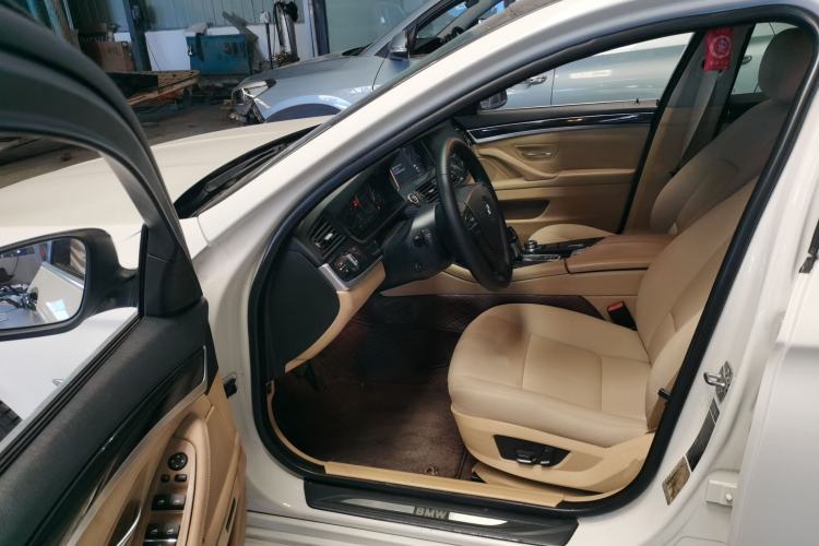 Used BMW 5 Series 2011 523Li Luxury Model Driver Seat