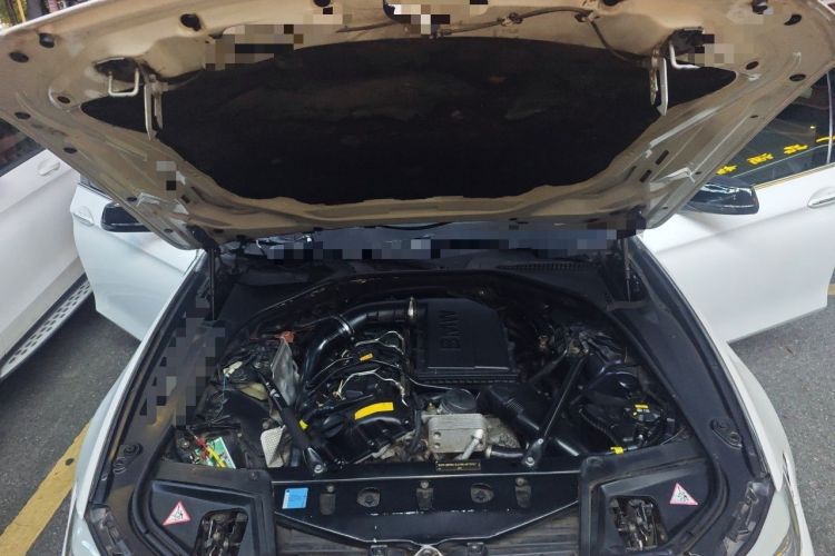 Used BMW 5 Series 2011 535Li Luxury Model Engine Bay