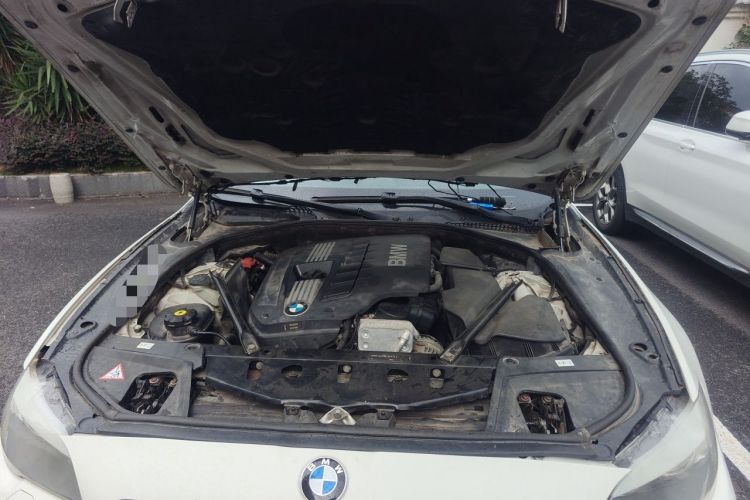Used BMW 5 Series 2011 523Li Luxury Model Engine Bay