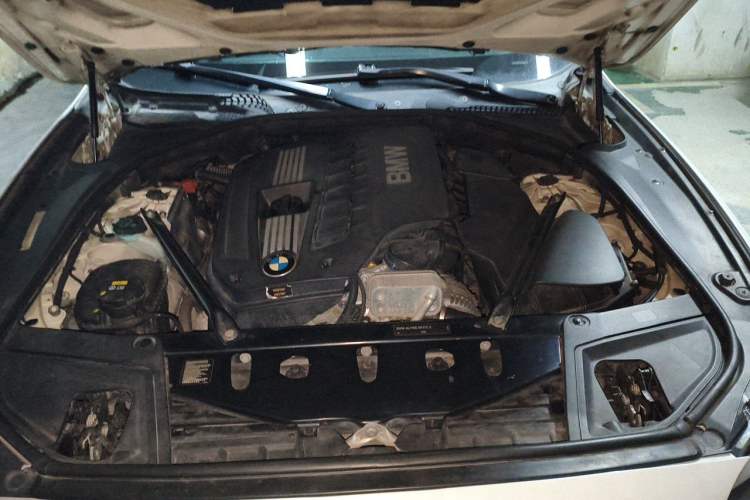 Used BMW 5 Series 2011 523Li Luxury Model Engine Bay