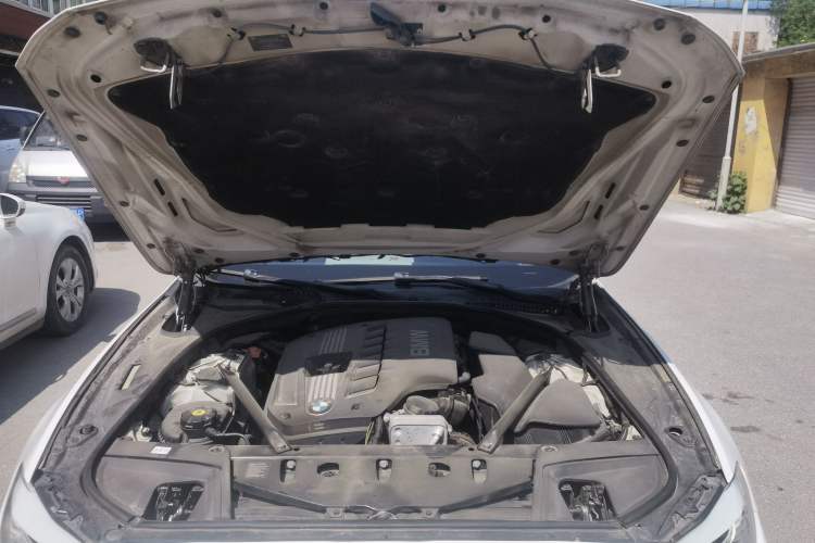 Used BMW 5 Series 2011 523Li Luxury Model Engine Bay