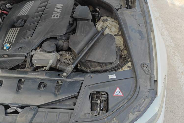 Used BMW 5 Series 2011 523Li Luxury Model Engine Bay Left