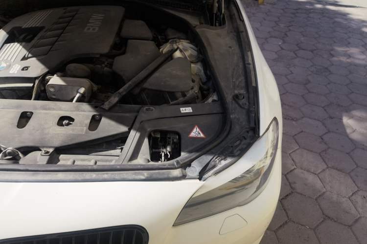 Used BMW 5 Series 2011 523i Leading Model Engine Bay Left
