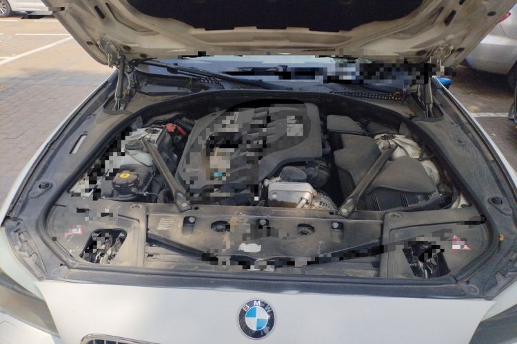 Used BMW 5 Series 2011 520Li Elegant Model Engine Bay