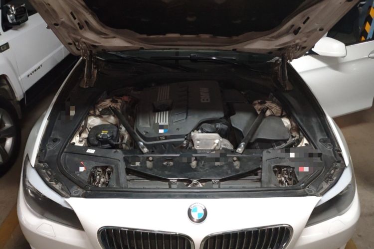 Used BMW 5 Series 2011 523Li Luxury Model Engine Bay