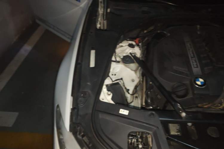 Used BMW 5 Series 2011 535Li Luxury Model Engine Bay Right