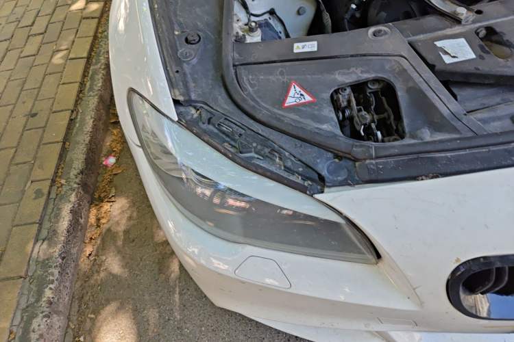 Used BMW 5 Series 2011 535i Sport Edition Engine Bay Right