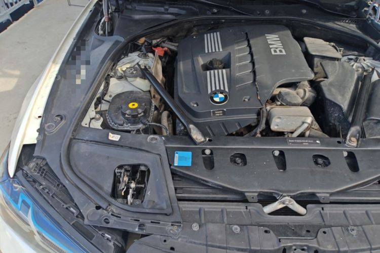 Used BMW 5 Series 2011 523Li Luxury Model Engine Bay Right