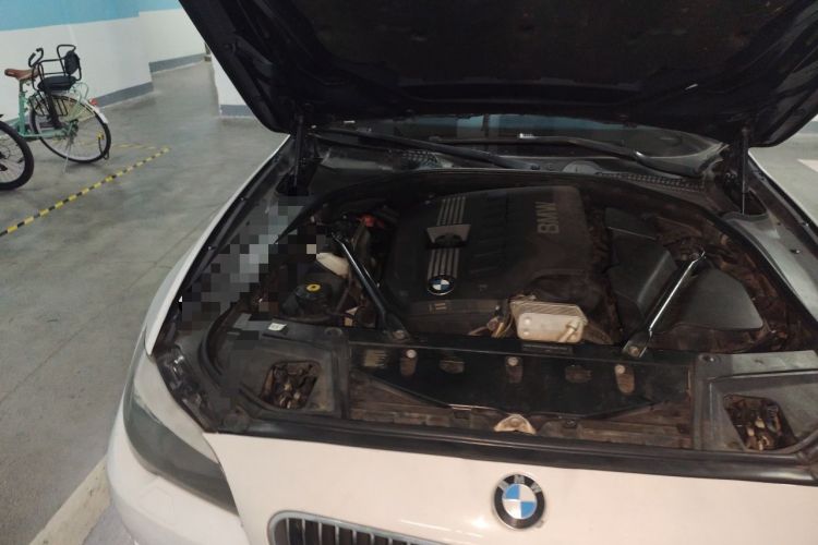 Used BMW 5 Series 2011 523Li Leading Model Engine Bay Right