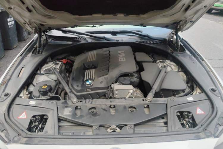 Used BMW 5 Series 2011 523Li Luxury Model Engine Bay