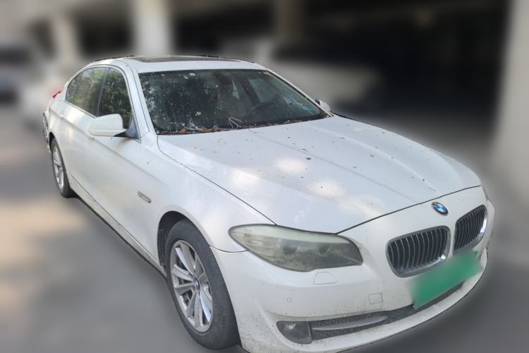 Used BMW 5 Series 2011 520Li Elegant Model Front Right 45 Deg