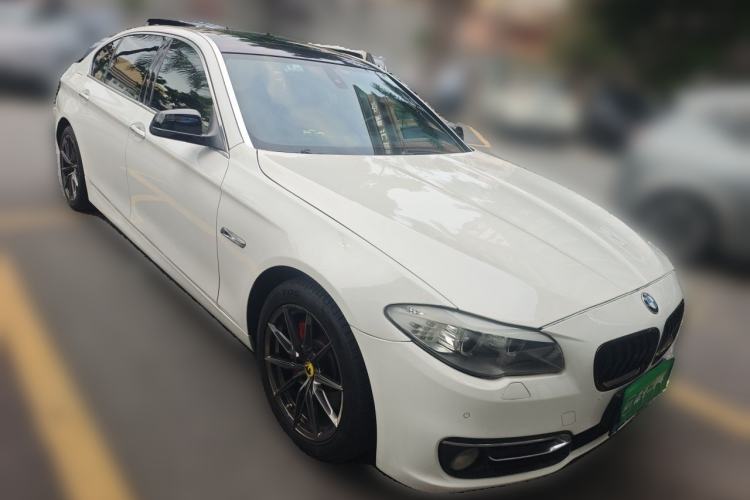 Used BMW 5 Series 2011 535Li Luxury Model Front Right 45 Deg