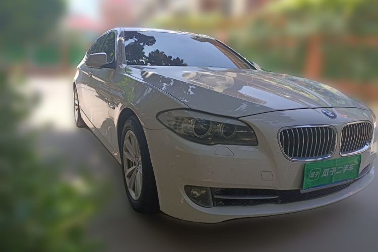 Used BMW 5 Series 2011 523Li Luxury Model Front Right 45 Deg