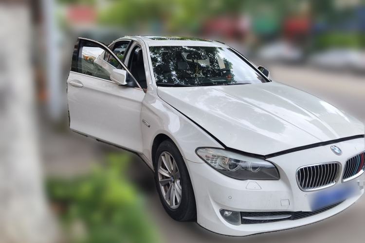 Used BMW 5 Series 2011 523Li Leading Model Front Right 45 Deg