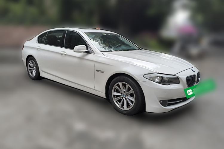 Used BMW 5 Series 2011 523Li Luxury Model Front Right 45 Deg
