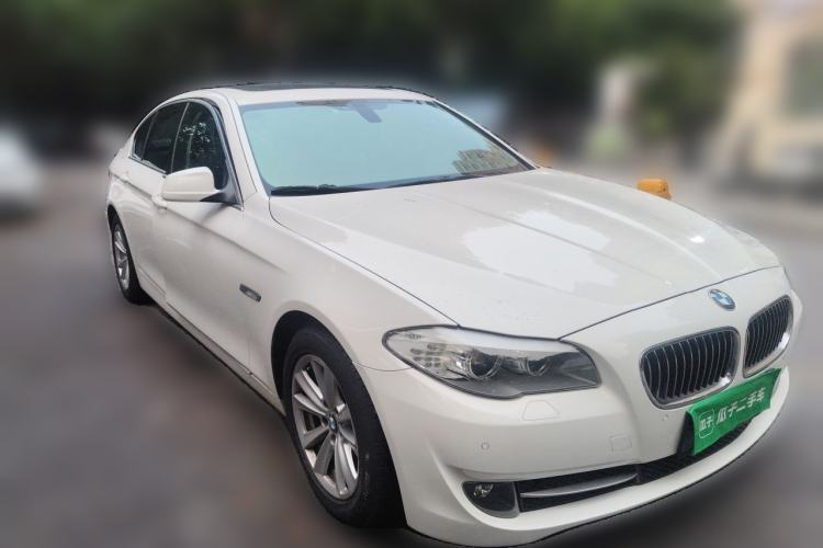 Used BMW 5 Series 2011 523Li Luxury Model Front Right 45 Deg